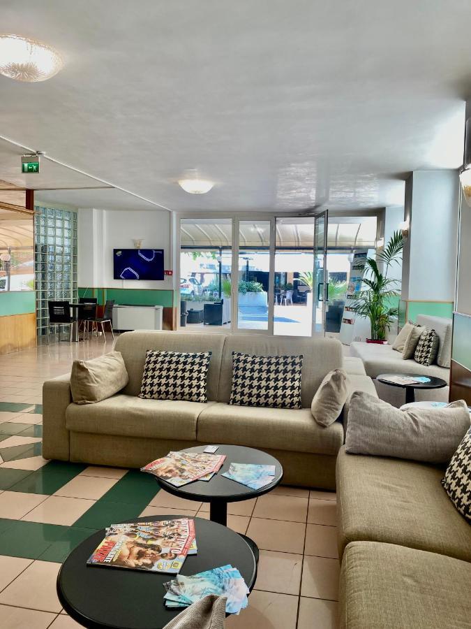 Hotel Aiglon Rimini Zewnętrze zdjęcie