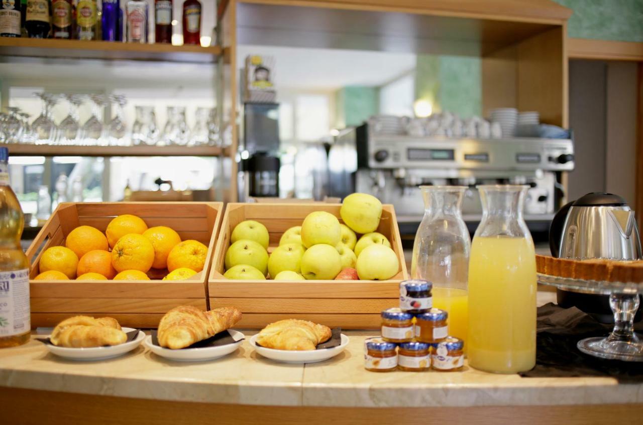 Hotel Aiglon Rimini Zewnętrze zdjęcie
